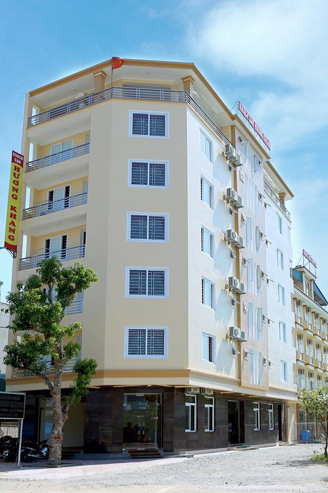 Khách sạn Hương Khang