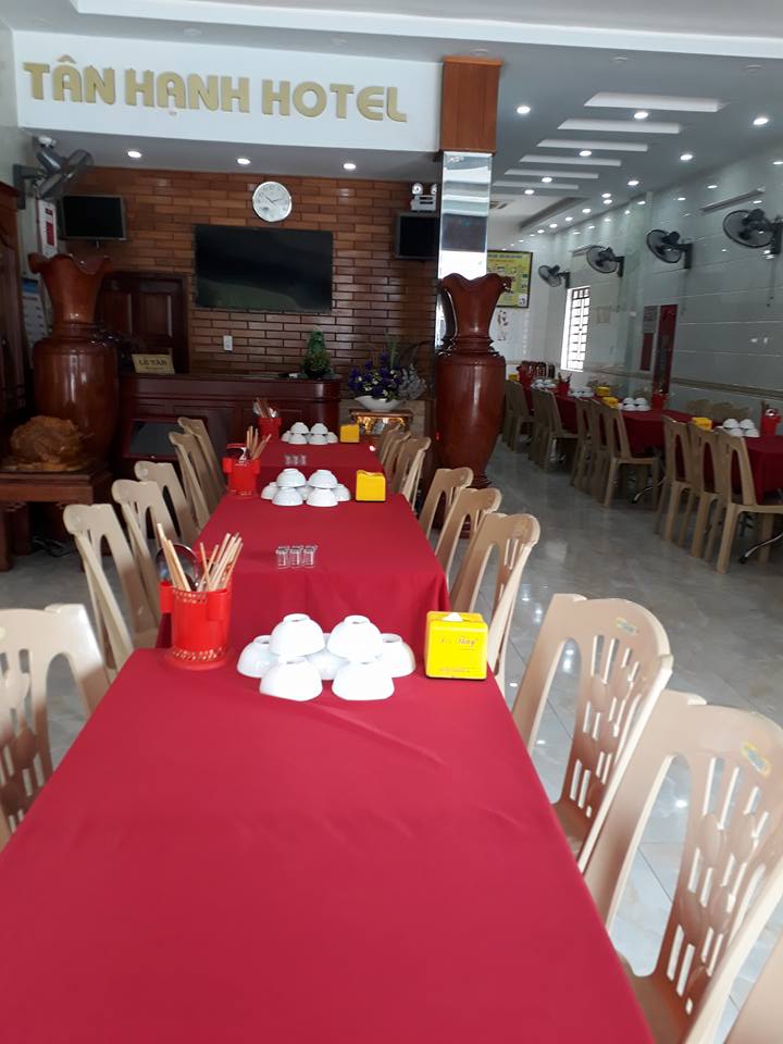 Nhà hàng khách sạn Tân Hạnh