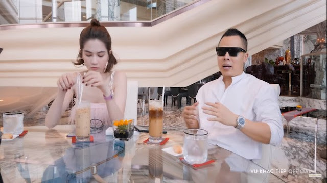 Ngọc Trinh: “Mỗi chuyến du lịch của tôi là 300 triệu còn Vũ Khắc Tiệp từ nửa tỷ tới 1 tỷ” Ngọc Trinh: “Mỗi chuyến du lịch của tôi là 300 triệu còn Vũ Khắc Tiệp từ nửa tỷ tới 1 tỷ”