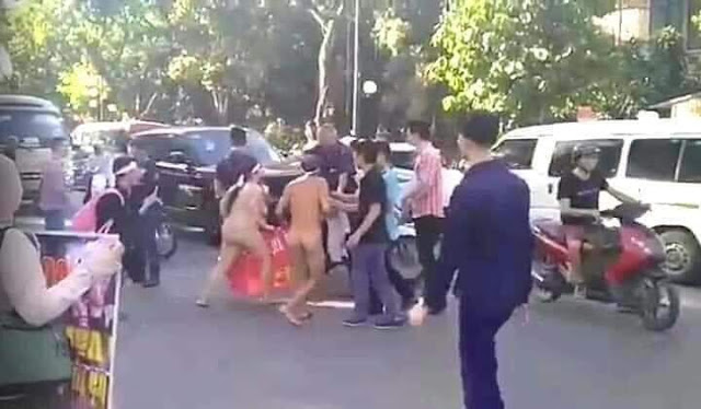 Hà Tĩnh: Hai người cởi truồng chặn xe đoàn ĐBQH kêu oan cho vợ và con trai Hà Tĩnh: Hai người cởi truồng chặn xe đoàn ĐBQH kêu oan cho vợ và con trai