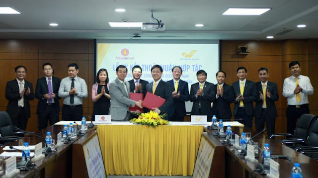 VinGroup xây dựng mạng lưới trạm sạc và tiện ích tại hệ thống bưu điện Việt Nam