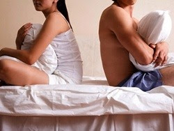 Chồng hiền bỗng dữ như cọp khi 'yêu'