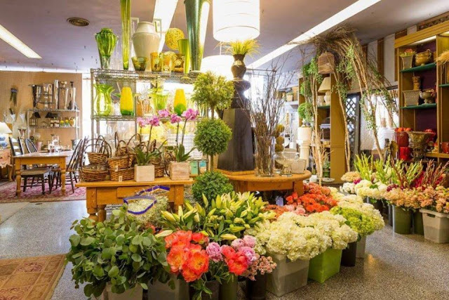 Giữ hoa tươi lâu suốt dịp Tết