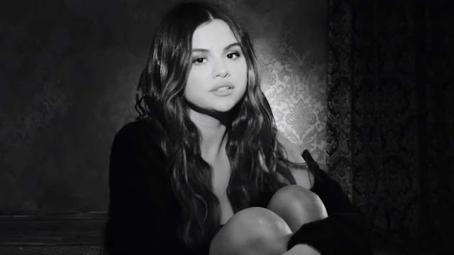 Selena Gomez đầy gợi cảm với trang phục suit đen sau khi phát hành ca khúc ám chỉ Justin Bieber Selena Gomez đầy gợi cảm với trang phục suit đen sau khi phát hành ca khúc ám chỉ Justin Bieber