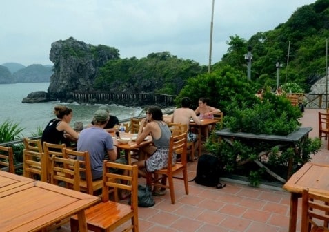 Nhà hàng Monkey Island Resort