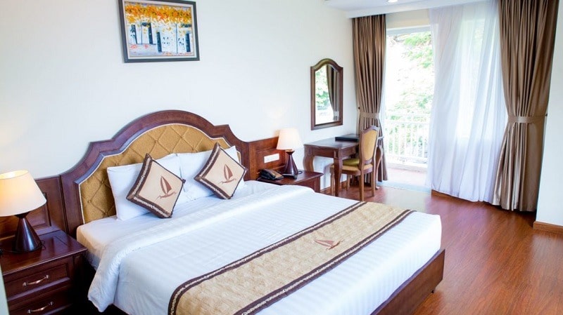 Phòng Deluxe Suite Hướng Biển