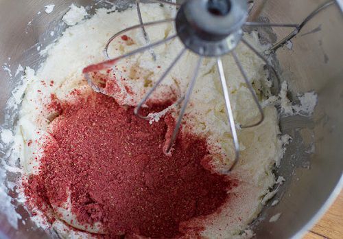 Strawberry Cooked Flour Frosting