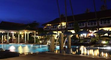 Khách sạn Dynasty Resort Beach Hoàng Triều Mũi Né